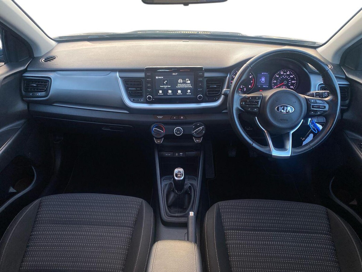 Used Kia Stonic 2018 for sale - 76699520: Photo 8