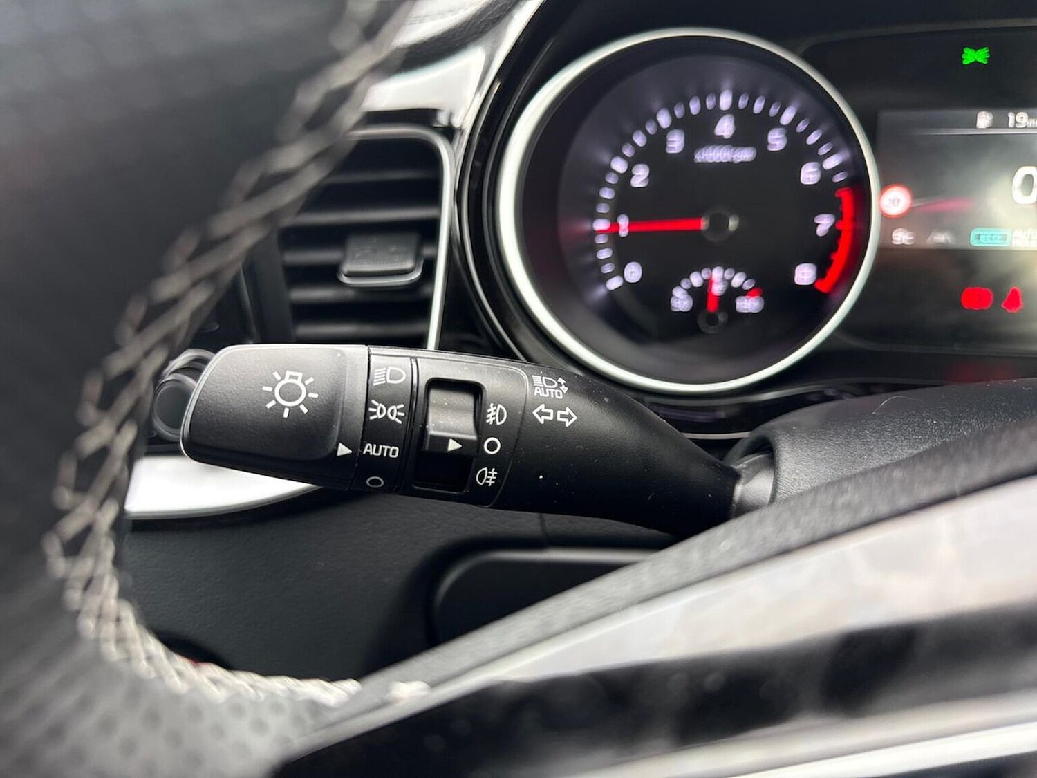 Used Kia XCeed 2025 for sale - 77492348: Photo 25