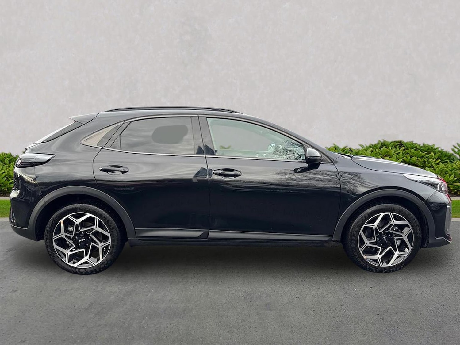 Used Kia XCeed 2025 for sale - 77492348: Photo 3