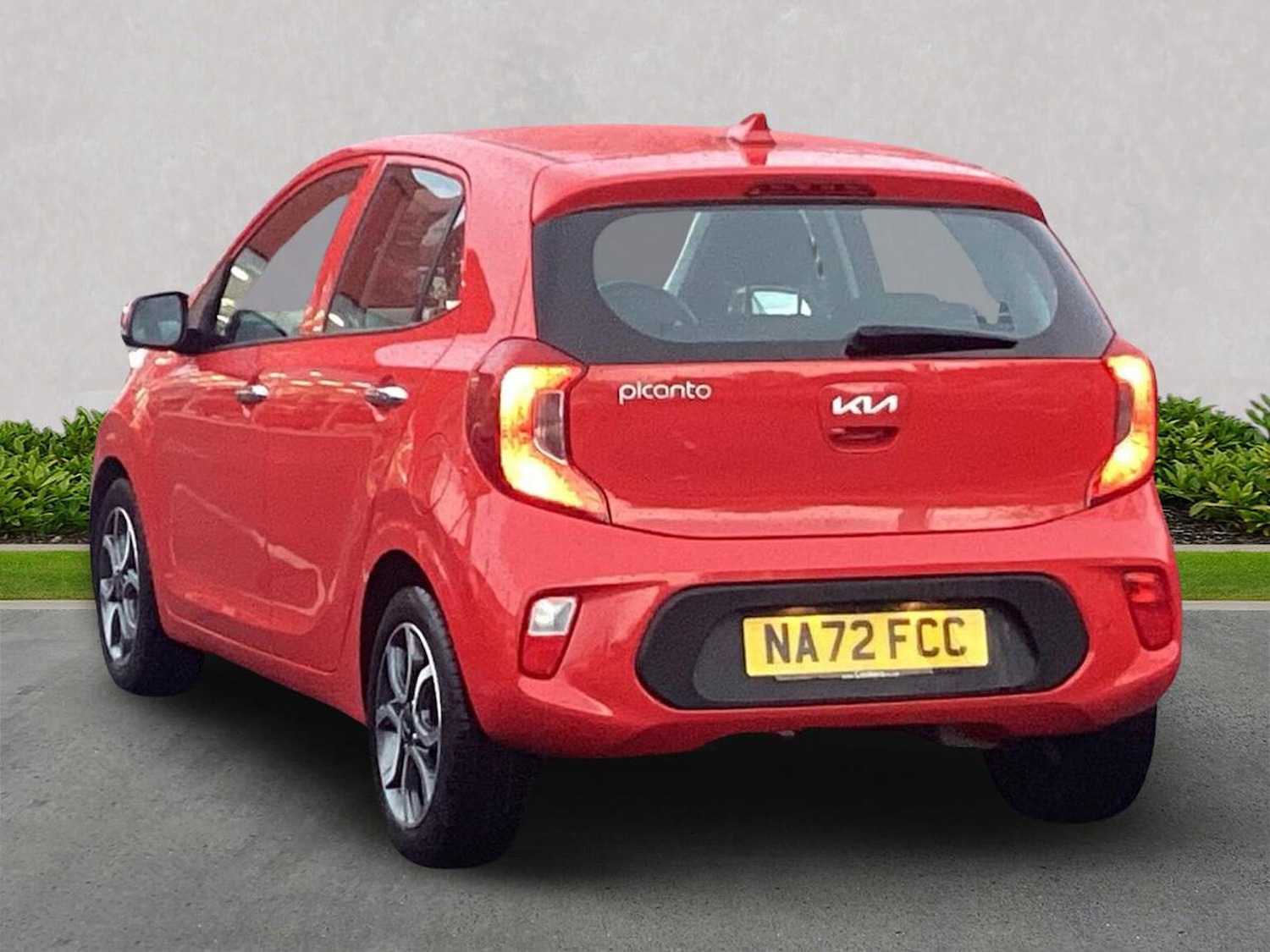 Used Kia Picanto 2022 for sale - 76541878: Photo 2