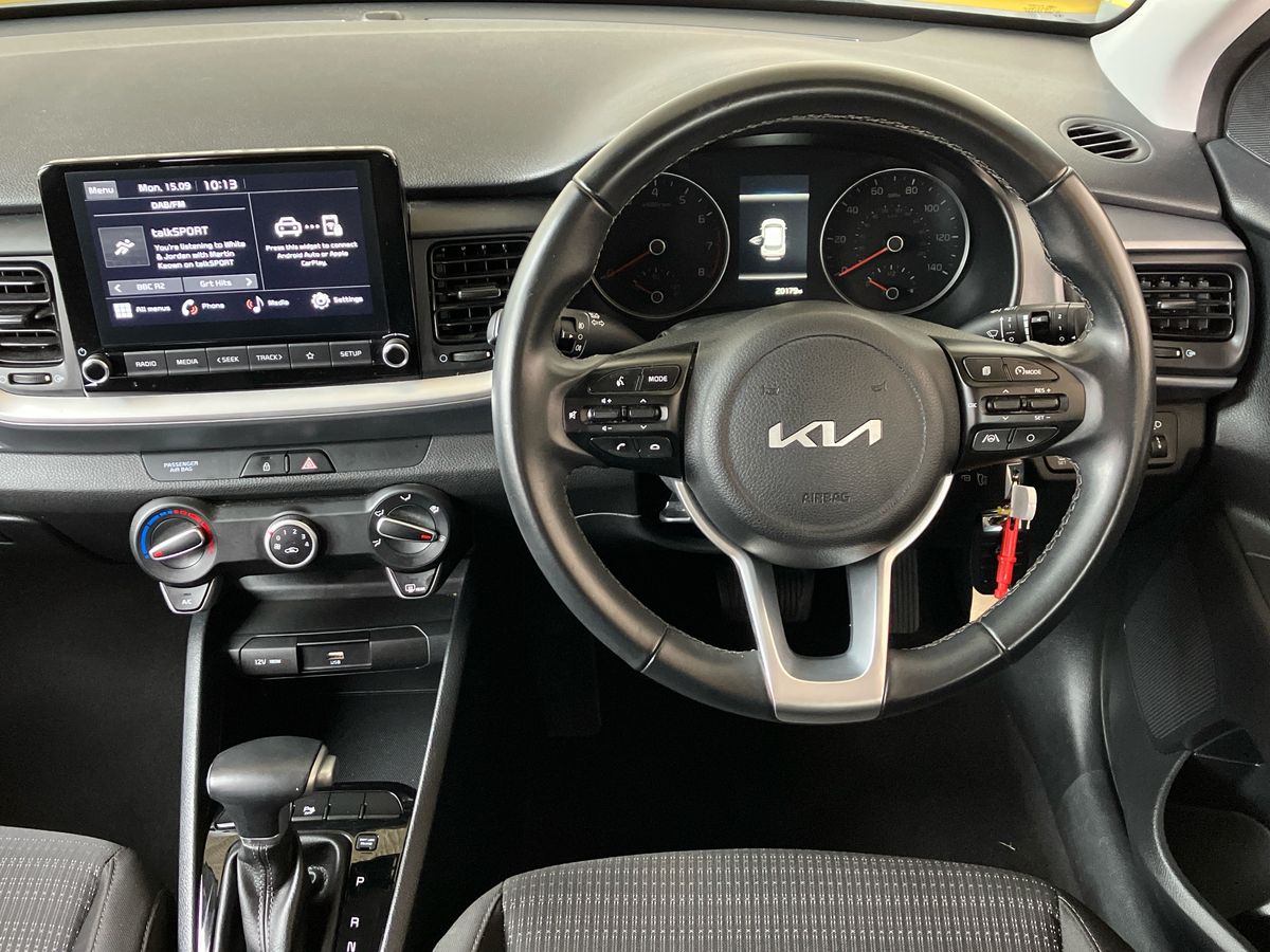 Used Kia Stonic 2022 for sale - 76957907: Photo 15