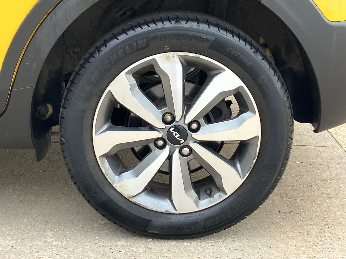 Used Kia Stonic 2022 for sale - 76957907: Photo 33