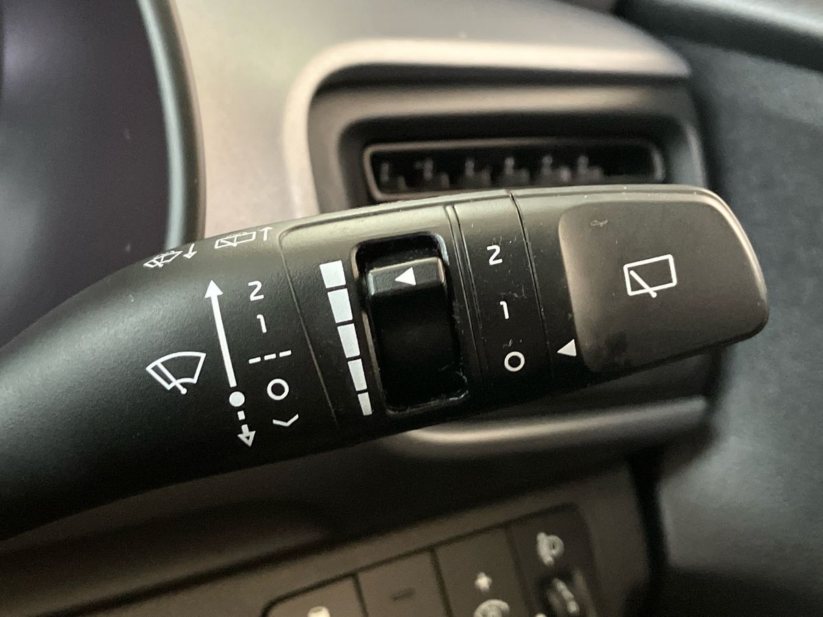 Used Kia Stonic 2022 for sale - 76957907: Photo 55