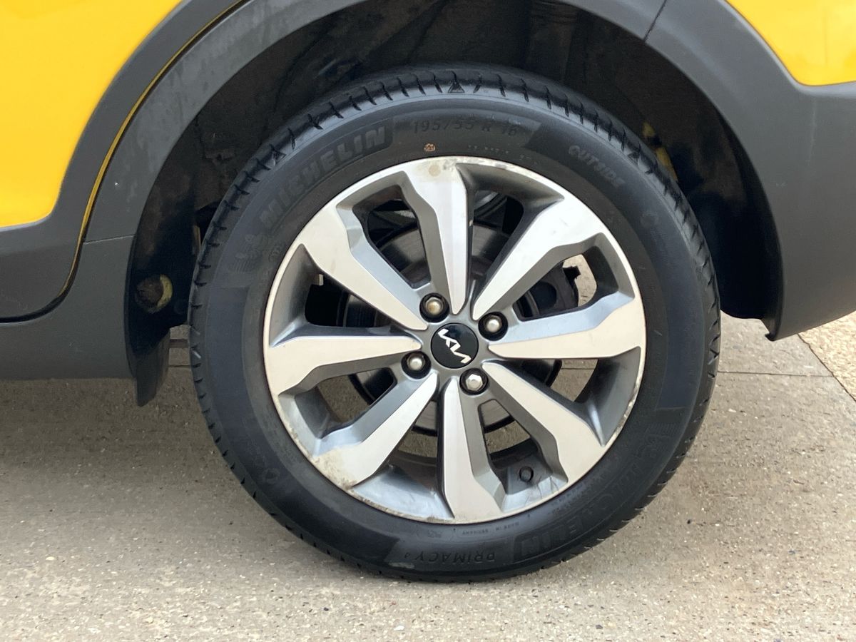 Used Kia Stonic 2022 for sale - 76957907: Photo 7