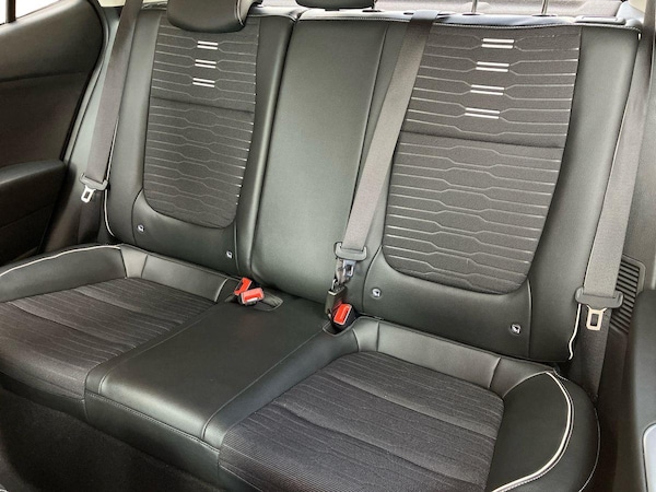Used Kia Stonic 2024 for sale - 75342490: Photo 22