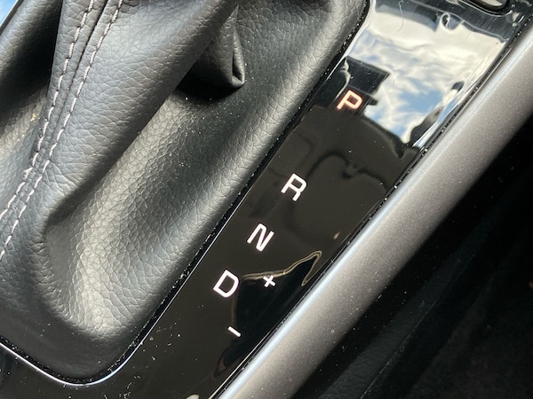 Used Kia Stonic 2024 for sale - 75342490: Photo 54