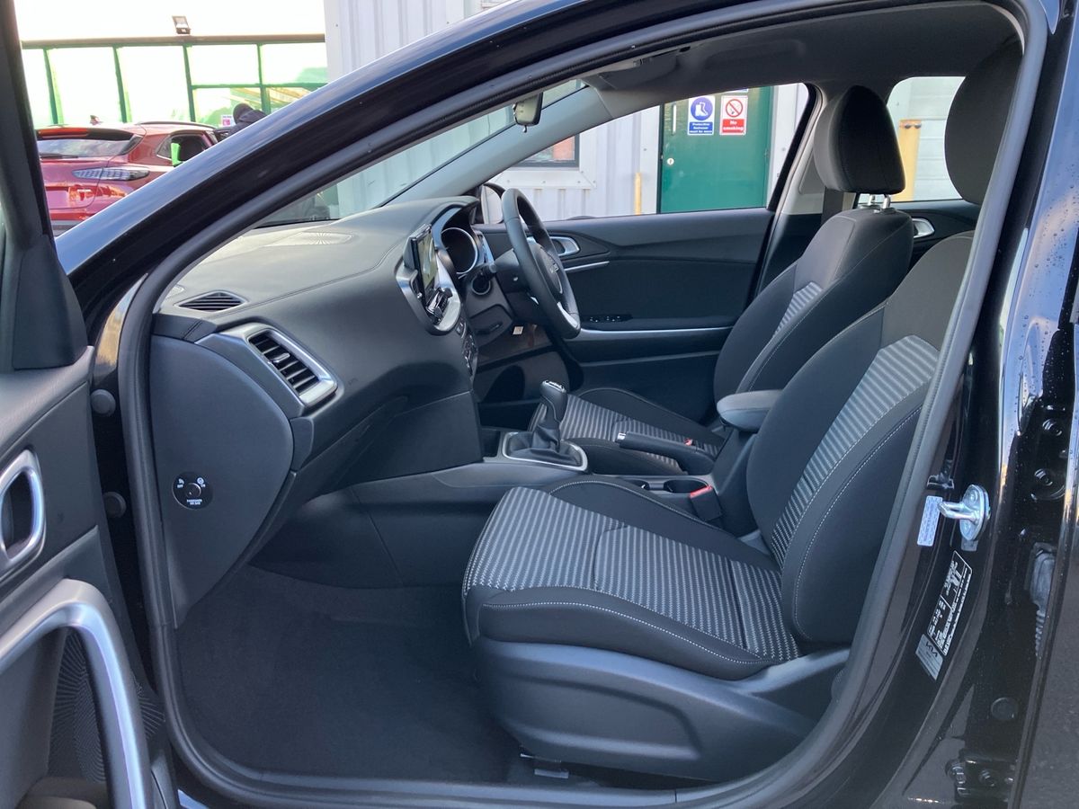 Used Kia XCeed 2025 for sale - 76845492: Photo 37