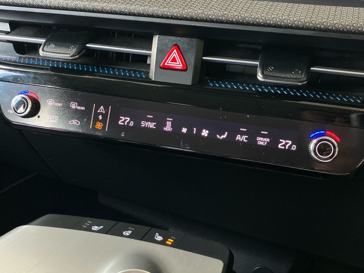 Used Kia EV6 2023 for sale - 76351857: Photo 12