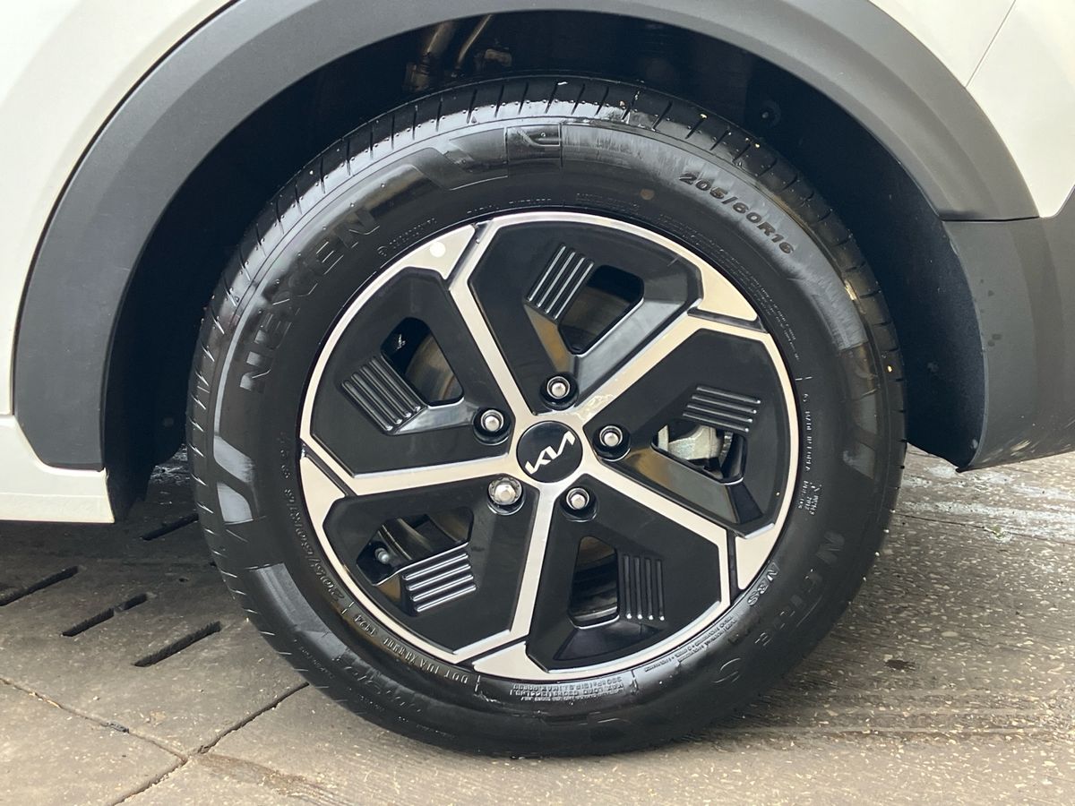 Used Kia Niro 2024 for sale - 76412873: Photo 7