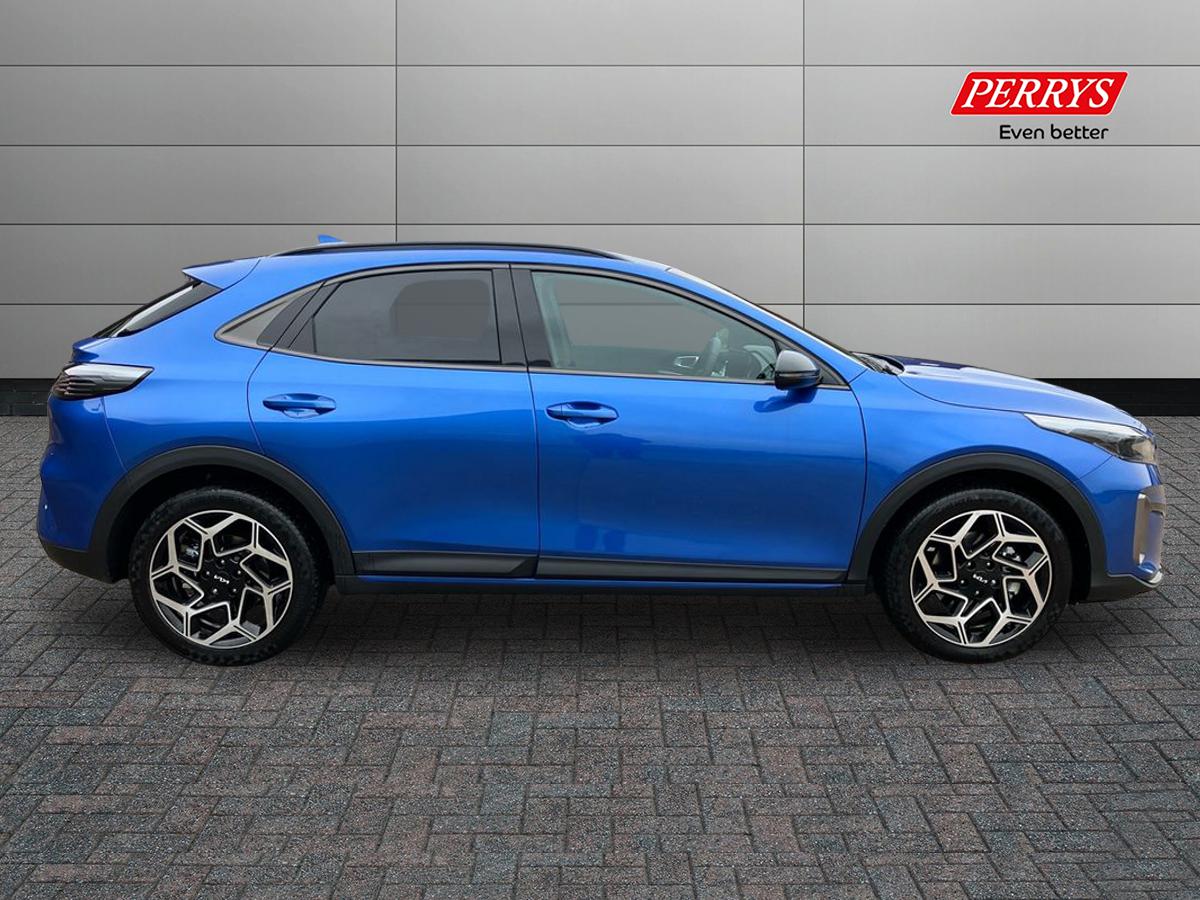 Used Kia XCeed 2025 for sale - 76980130: Photo 3