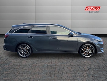 Used Kia Ceed 2025 for sale - 75711182: Photo