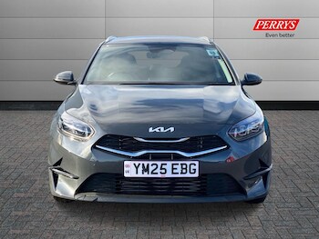 Used Kia Ceed 2025 for sale - 75711182: Photo