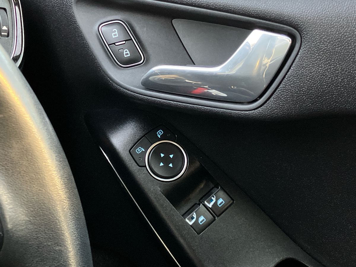 Used Ford Fiesta 2018 for sale - 76638100: Photo 18