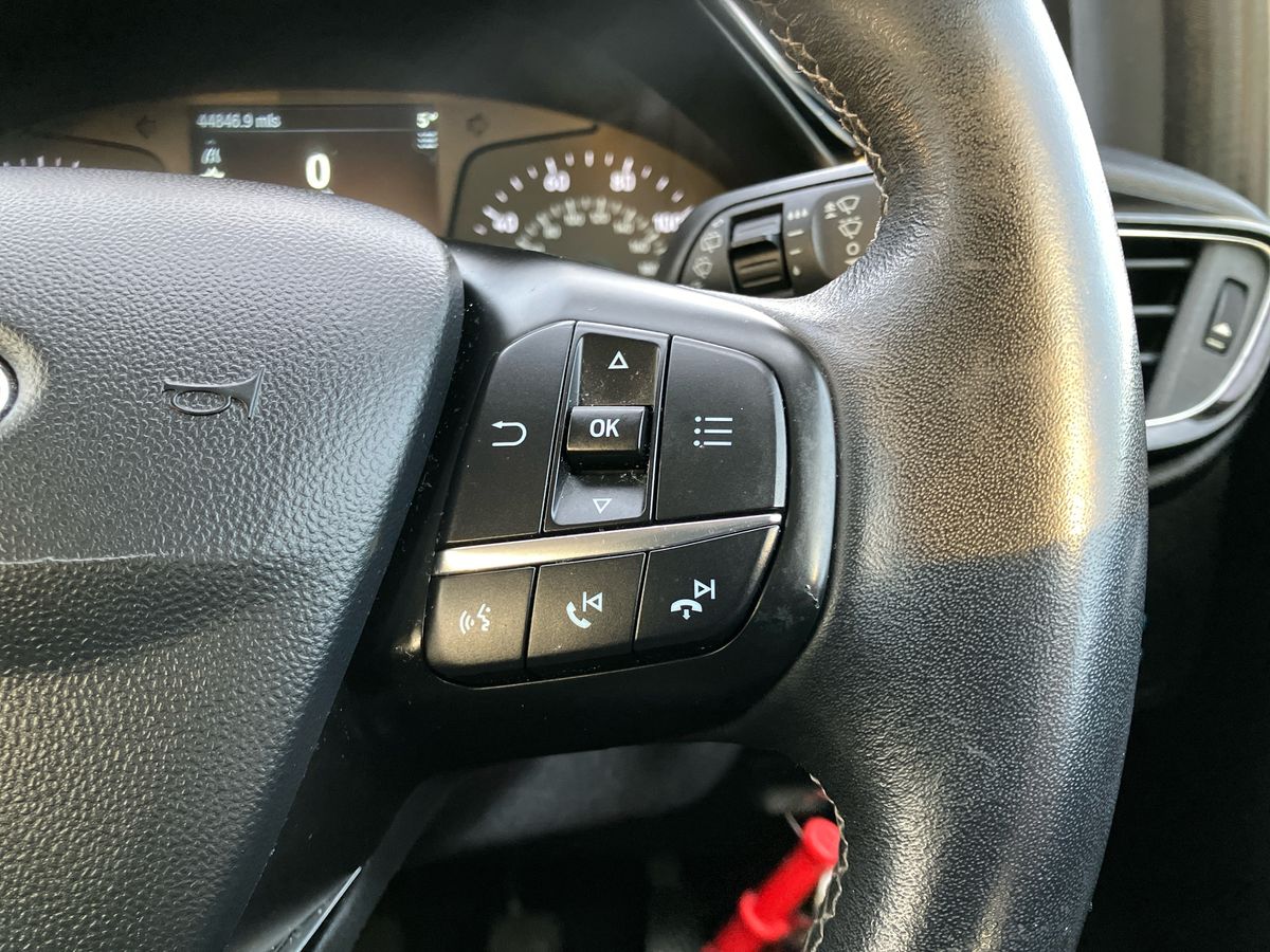 Used Ford Fiesta 2018 for sale - 76638100: Photo 28