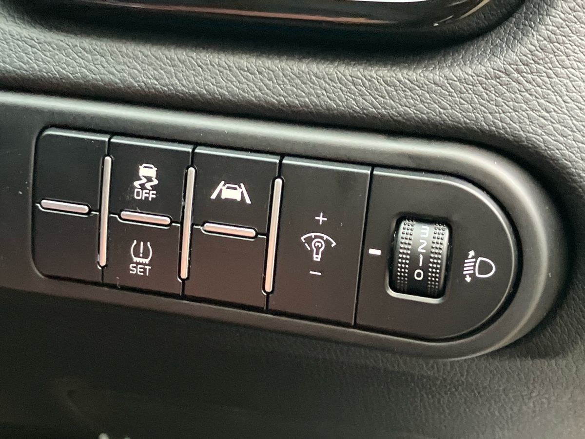 Used Kia XCeed 2025 for sale - 76980117: Photo 34