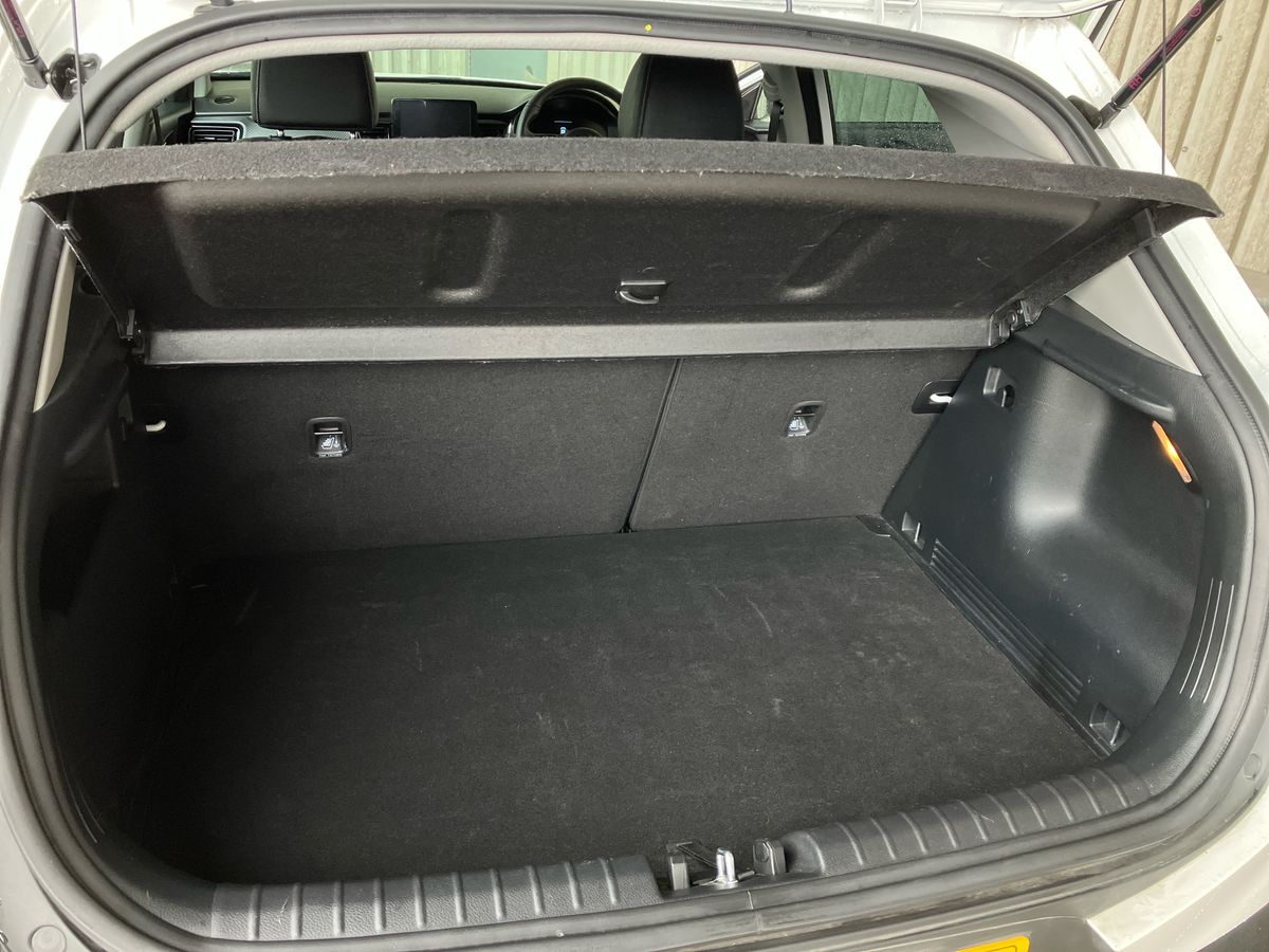 Used Kia Stonic 2025 for sale - 77432167: Photo 21