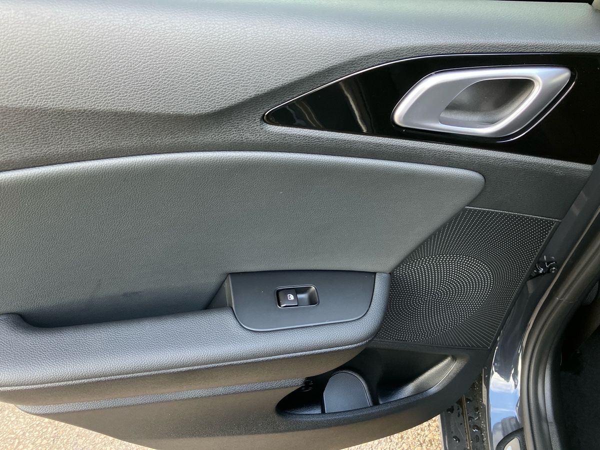 Used Kia XCeed 2025 for sale - 75898185: Photo 40