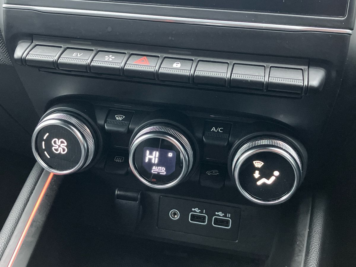 Used Renault Clio 2024 for sale - 77398664: Photo 12