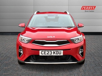 Used Kia Stonic 2023 for sale - 76892409: Photo