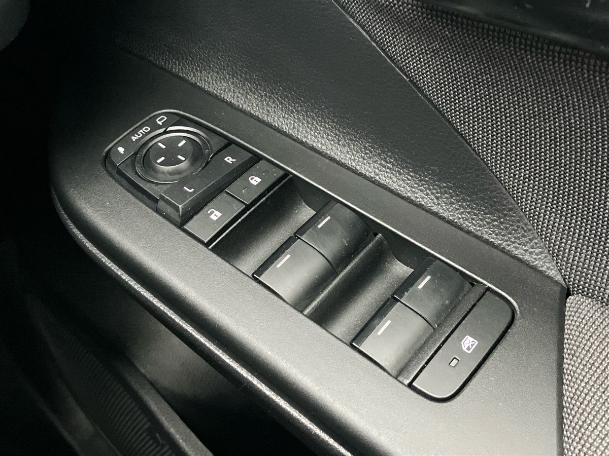 Used Toyota C-HR 2024 for sale - 77398554: Photo 18