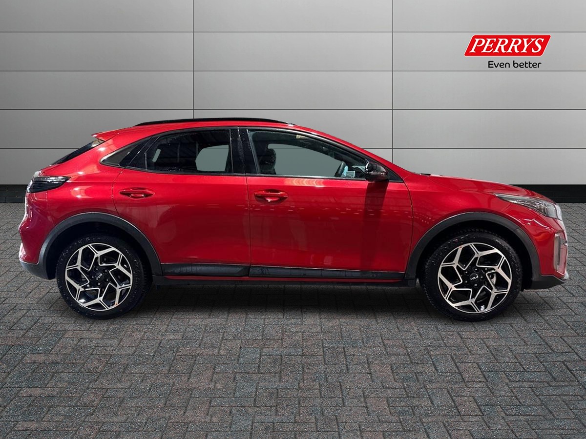 Used Kia XCeed 2025 for sale - 76663289: Photo 3