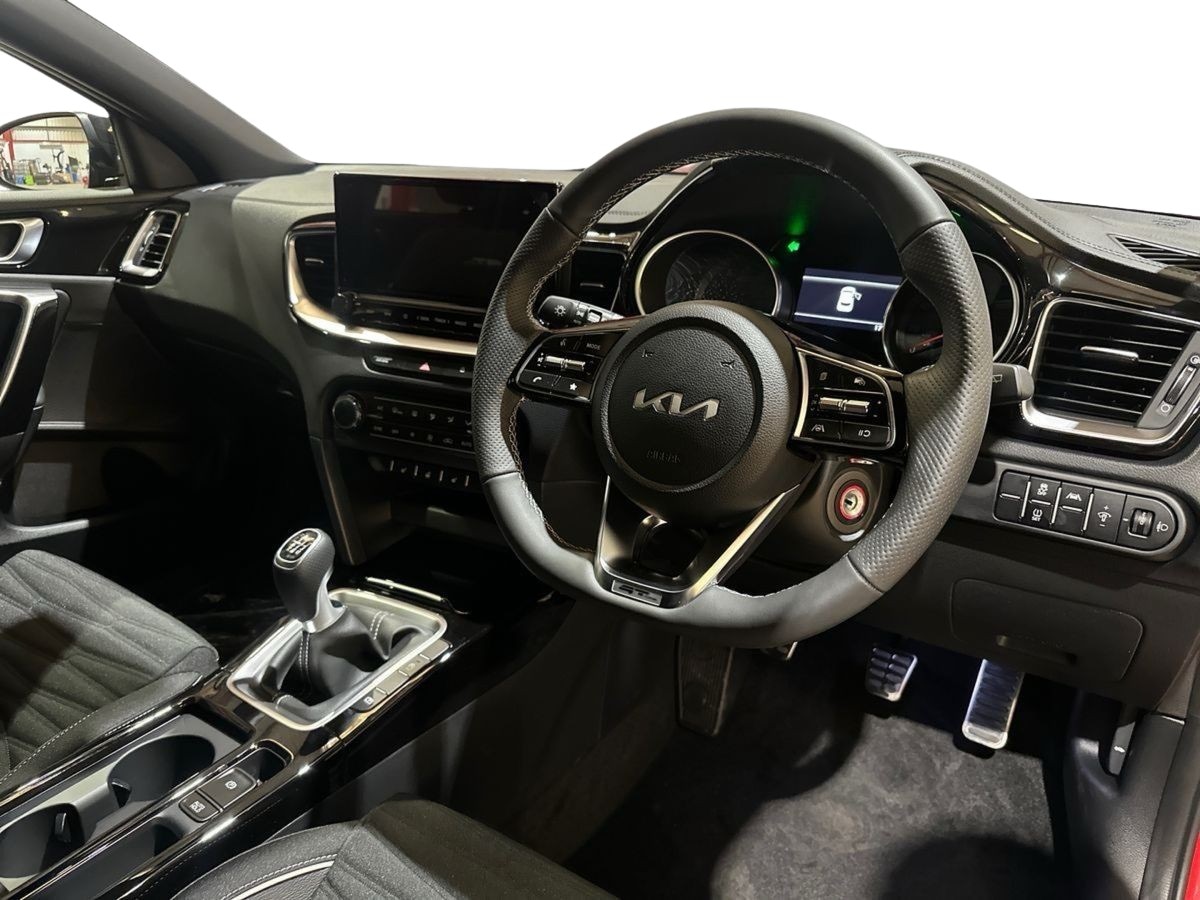 Used Kia XCeed 2025 for sale - 76663289: Photo 8