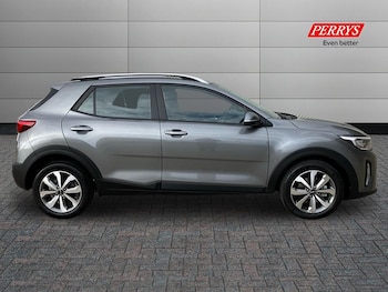 Used Kia Stonic 2025 for sale - 75898430: Photo