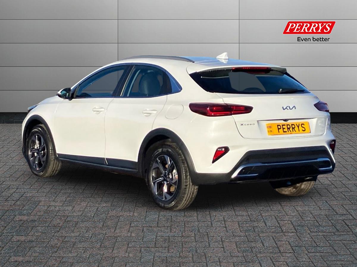 Used Kia XCeed 2025 for sale - 76980121: Photo 2