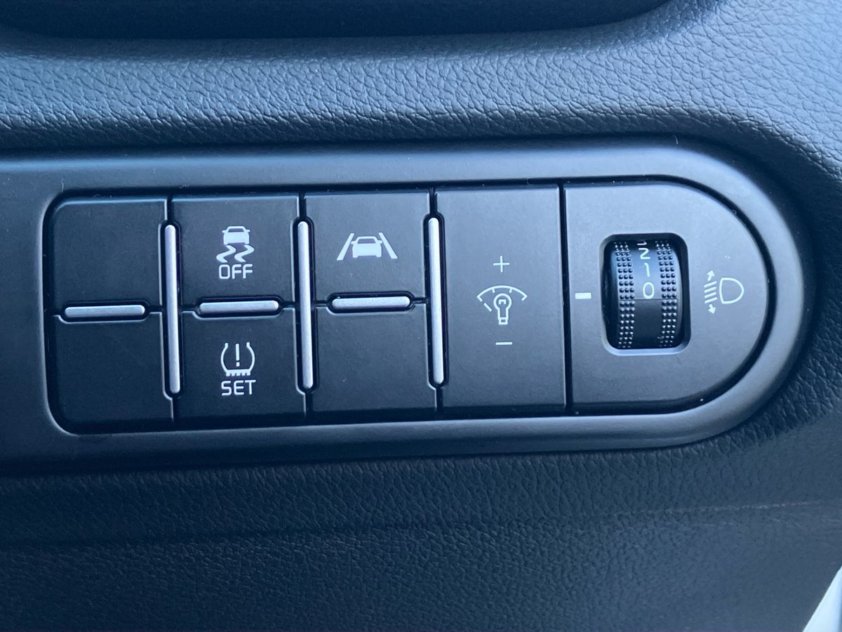 Used Kia XCeed 2025 for sale - 76980121: Photo 50