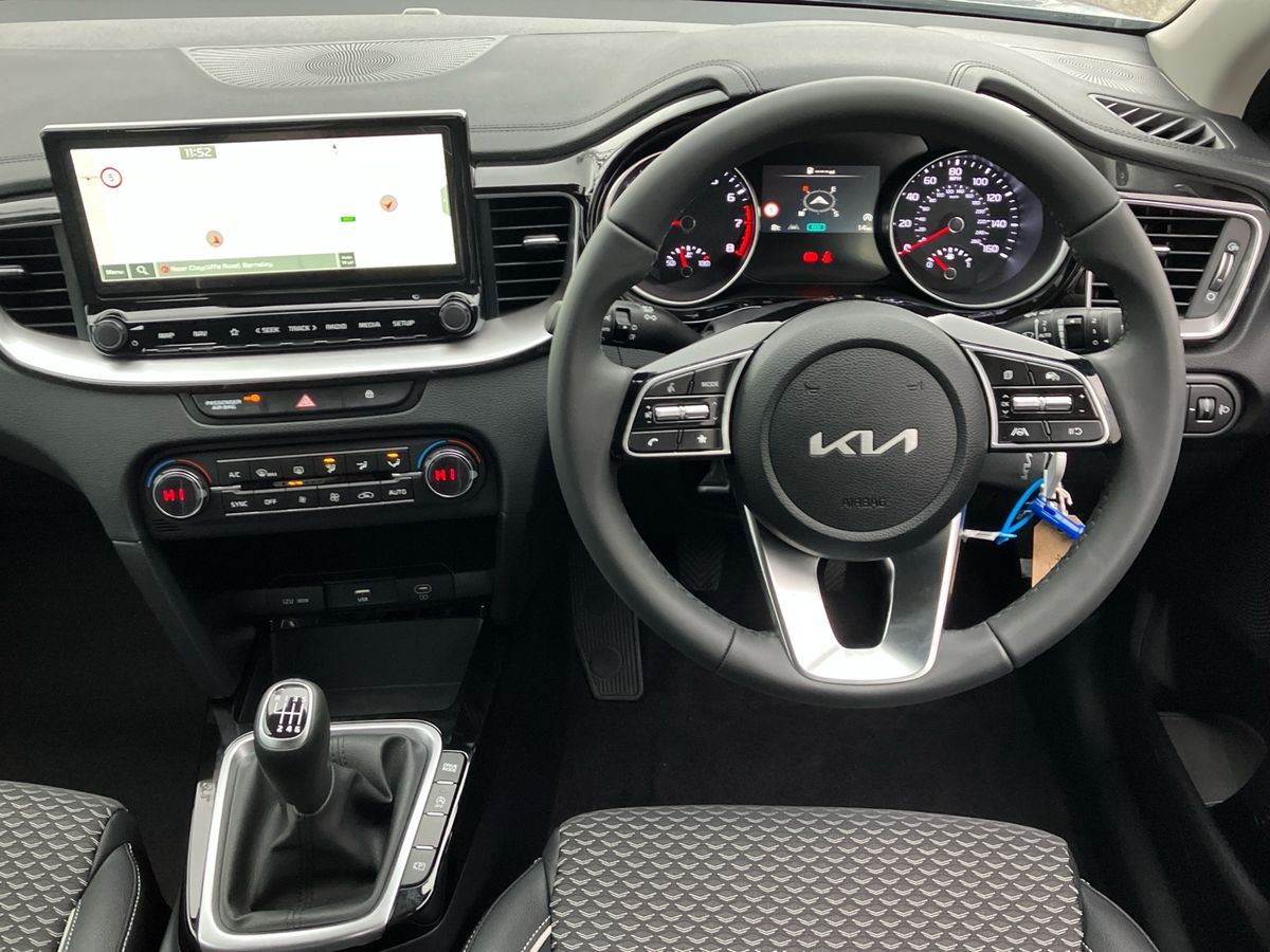 Used Kia XCeed 2025 for sale - 76980172: Photo 15