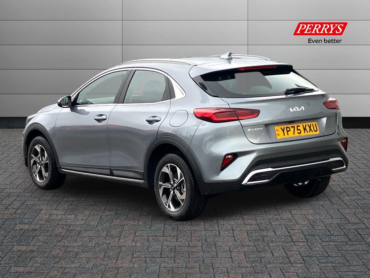 Used Kia XCeed 2025 for sale - 76980172: Photo 2