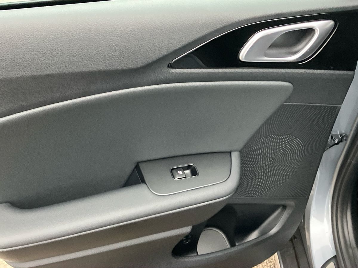 Used Kia XCeed 2025 for sale - 76980172: Photo 37