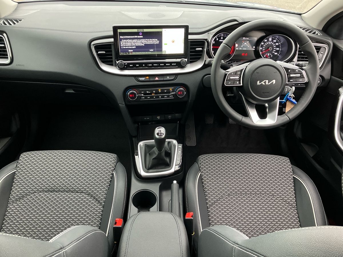 Used Kia XCeed 2025 for sale - 76980172: Photo 42