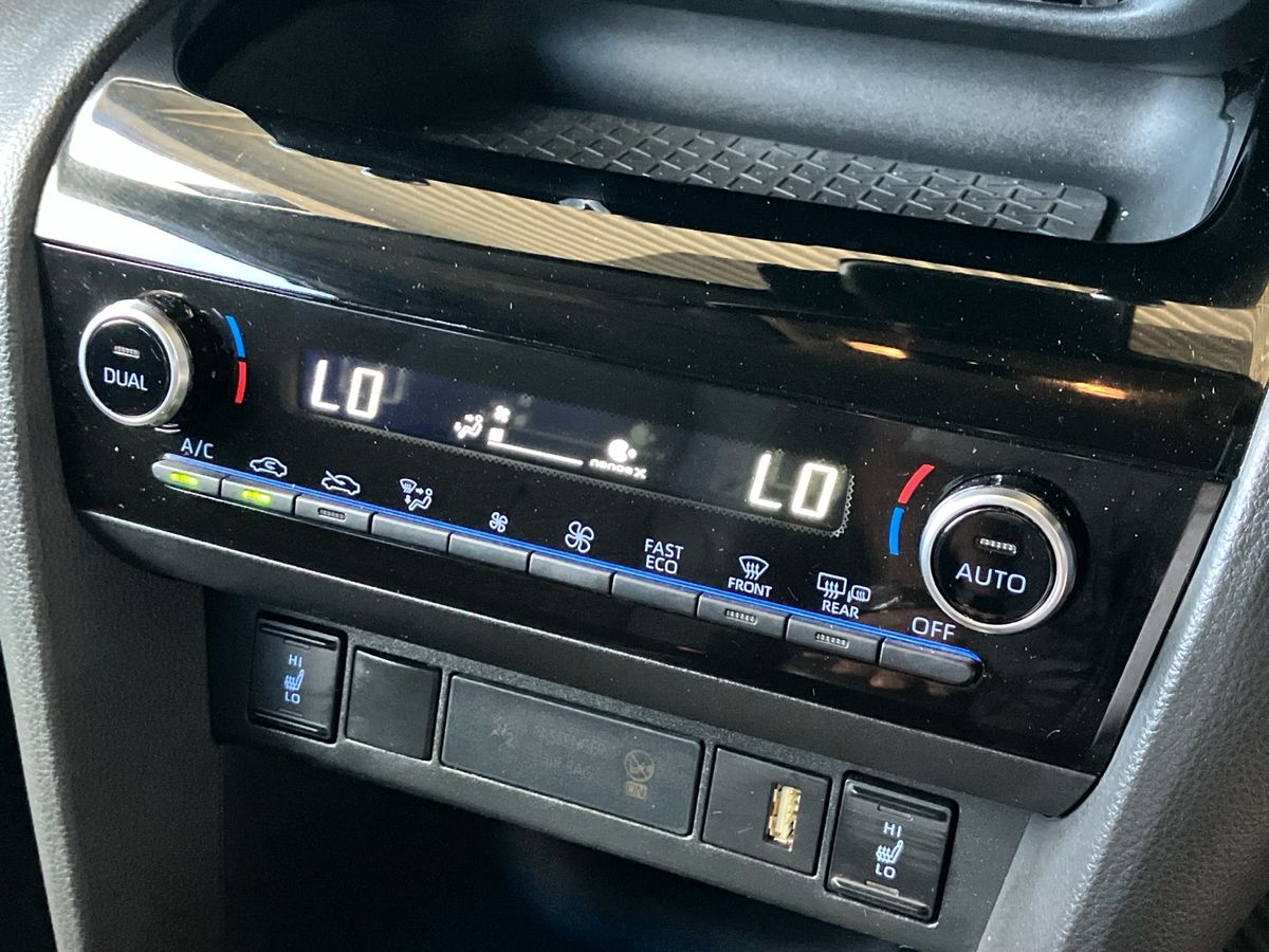 Used Toyota Yaris Cross 2023 for sale - 76300443: Photo 12