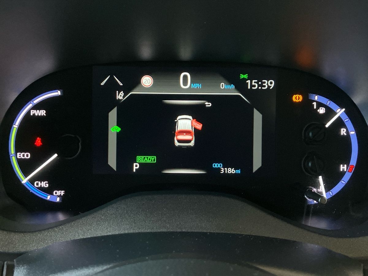 Used Toyota Yaris Cross 2023 for sale - 76300443: Photo 14