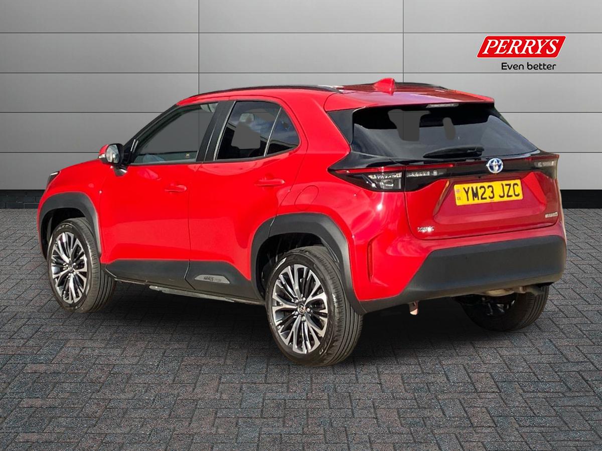 Used Toyota Yaris Cross 2023 for sale - 76300443: Photo 2