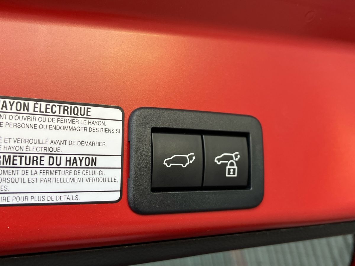 Used Toyota Yaris Cross 2023 for sale - 76300443: Photo 24