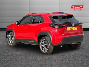 Used Toyota Yaris Cross 2023 for sale - 76300443: Photo