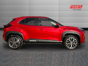 Used Toyota Yaris Cross 2023 for sale - 76300443: Photo