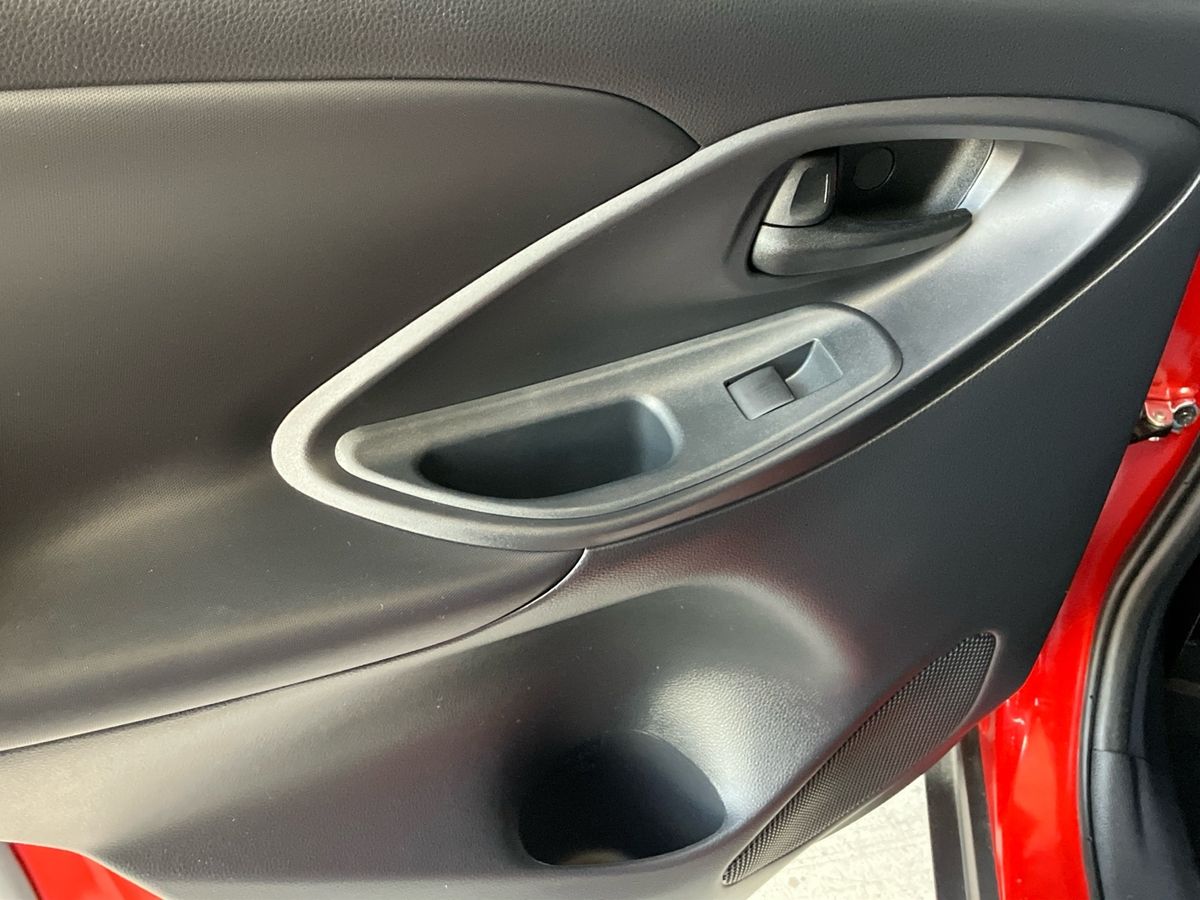 Used Toyota Yaris Cross 2023 for sale - 76300443: Photo 41