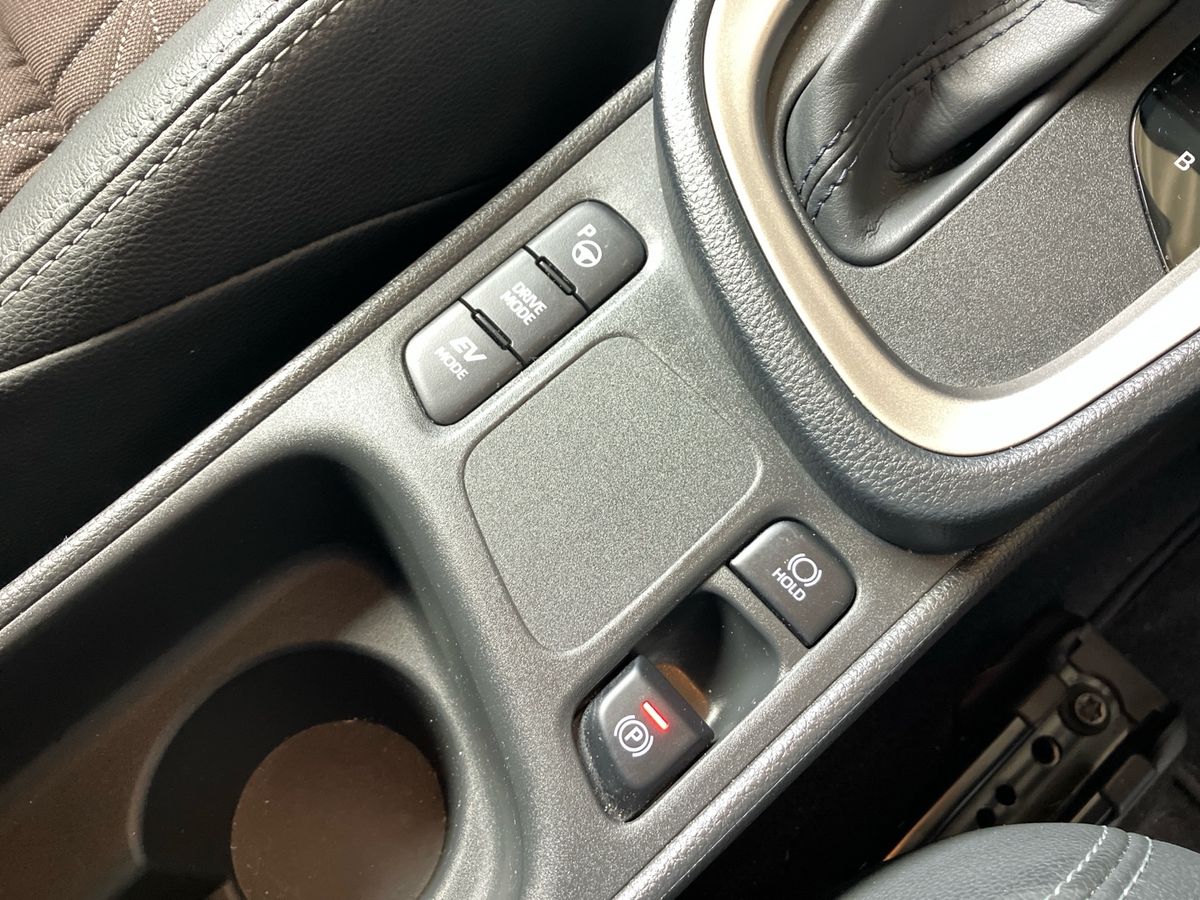 Used Toyota Yaris Cross 2023 for sale - 76300443: Photo 54