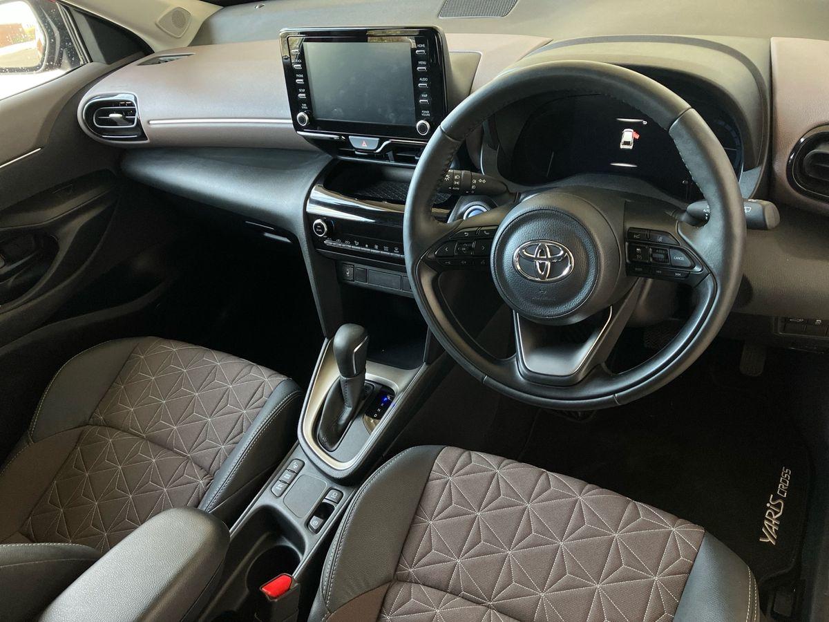 Used Toyota Yaris Cross 2023 for sale - 76300443: Photo 8