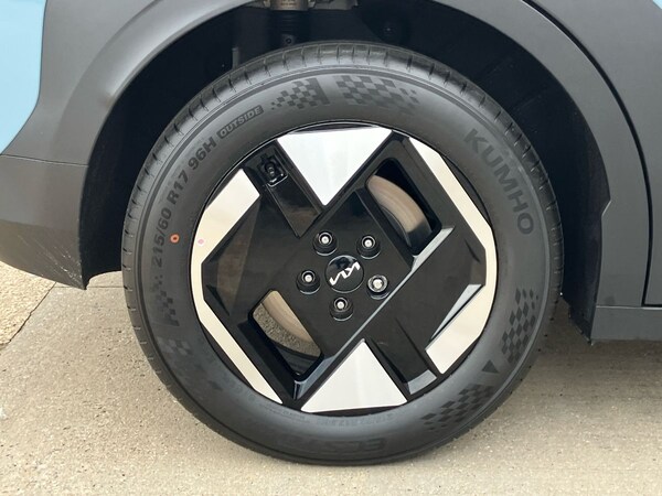 Used Kia EV3 2025 for sale - 75898492: Photo 41