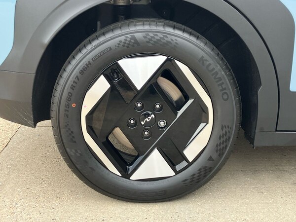 Used Kia EV3 2025 for sale - 75898492: Photo 8