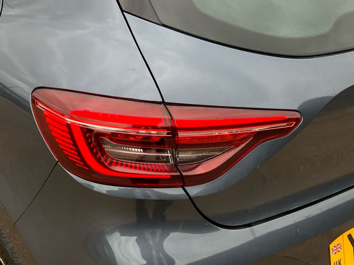 Used Renault Clio 2022 for sale - 76518143: Photo 29