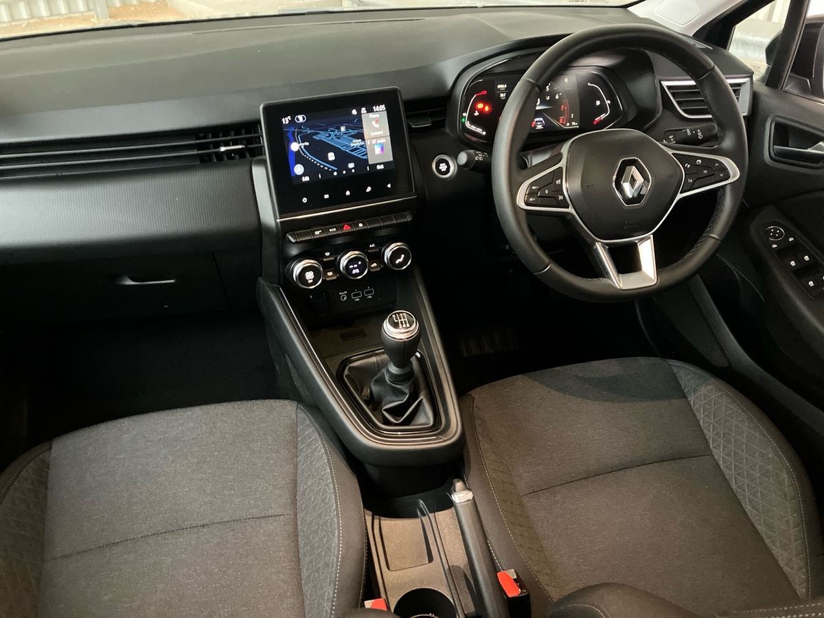 Used Renault Clio 2022 for sale - 76518143: Photo 42