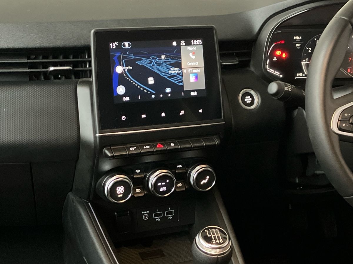 Used Renault Clio 2022 for sale - 76518143: Photo 46