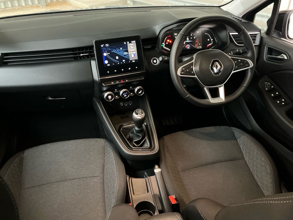 Used Renault Clio 2022 for sale - 76518143: Photo 47