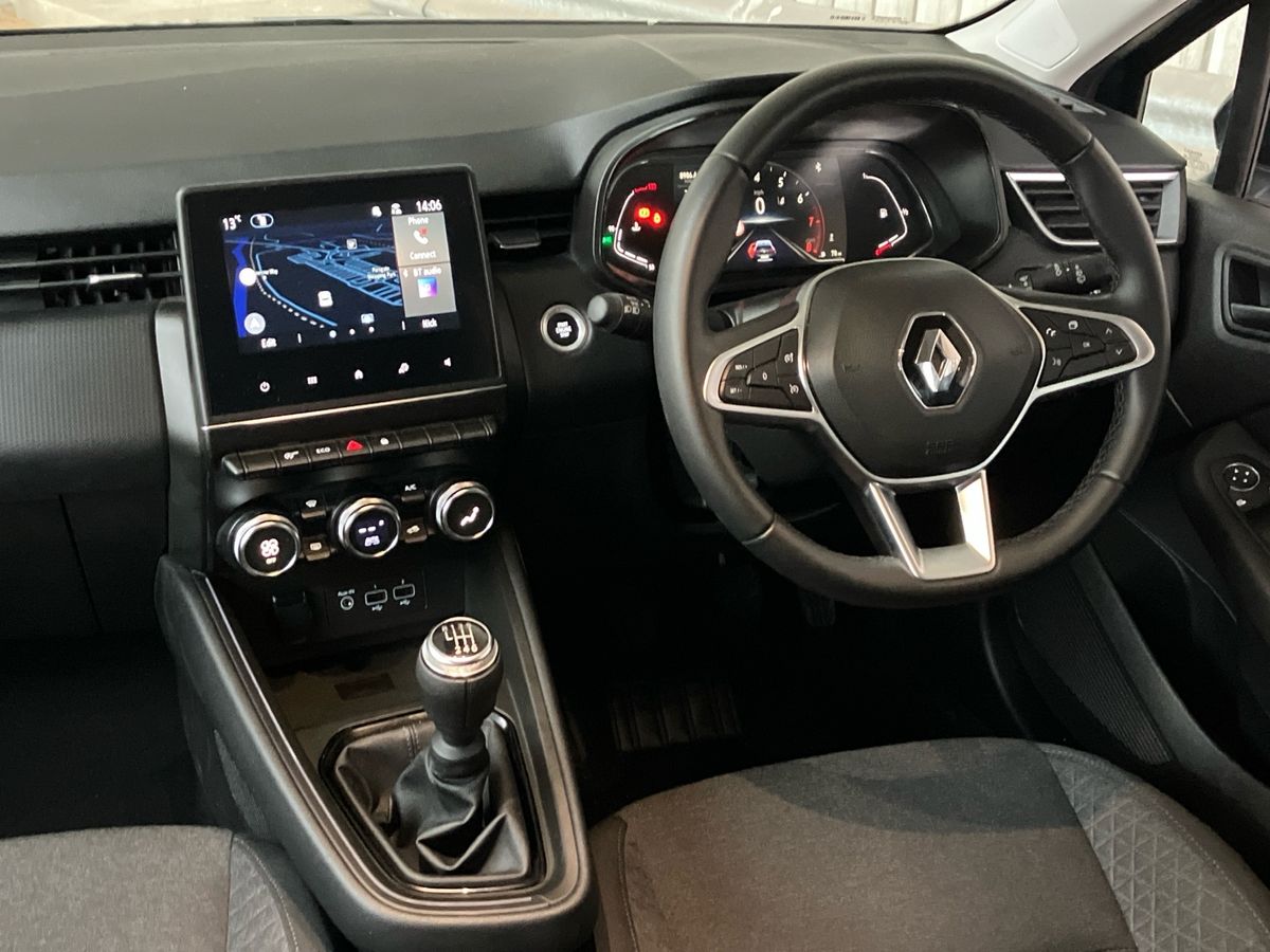 Used Renault Clio 2022 for sale - 76518143: Photo 48