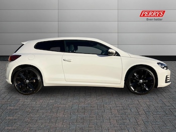 Used Volkswagen Scirocco 2016 for sale - 76748637: Photo